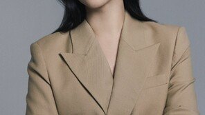 ‘Black Nuns’ Jeon Yeo-bin “I thought the lights were only on around Kang Dong-won”[Interview]