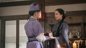 Kim Ji-eun X Kim Min-jung, first meeting after misunderstanding cleared up… complicated and subtle (Check in Hanyang)