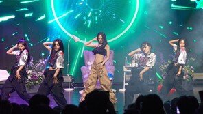 Son Naeun covers New Jeans and Espa at fan meeting… Apink’s skills haven’t gone anywhere