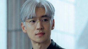 ‘Breakthrough Bleaching’ Lee Je-hoon Transforms into an M&A Expert (Negotiation Skills)