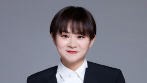 “Broadcasting together? It‘s going to be a shock” Kim Shin-young, Virtual Idol Playb’s remarks are criticized [DA:Issue]