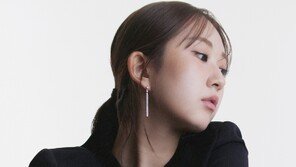 Jeon Yu-jin, ‘Tropic’ Weekly Female No. 1 [DA:Chart]