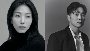 Kim Shin-rok and Seo Hyun-woo host the opening ceremony of the Jeonju International Film Festival