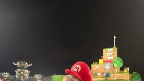 “Siu-Pu Mario is leaving” Xiumin, radiating cute charm at Universal Studios[Star’s Today]