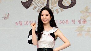 Kim Ji-yeon, have you ever seen such a pretty exorcist?