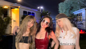 Everyone except Jisoo gathered together… Blackpink in one place at Coachella[DA ★]