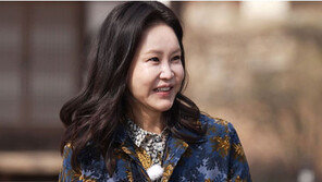 Shin Eun-kyung, collapsed from shock and unable to get up… Heartbreaking memories of a breakup(Baekban Travelogue)