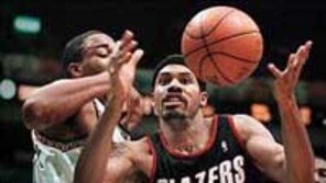 [NBA] 포틀랜드, 꼴찌에 일격 당하다