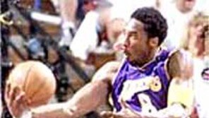 [NBA]새크라멘토, ‘무적’ LA레이커스 꺾었다