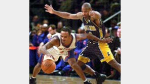 [NBA]유잉빠진 뉴욕 ＂더 잘나가네＂…승부 원점으로