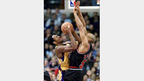 [NBA]LA레이커스, 선두 탈환 시동