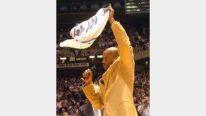 [NBA]빈스 카터 등번호 영구 결번