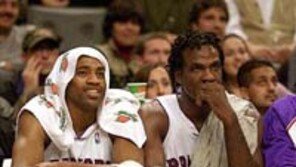 [NBA]'블루워커' 오클리, 토론토 승리 이끌었다