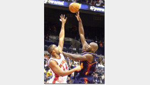 [NBA포토]손가락 끝으로 살짝