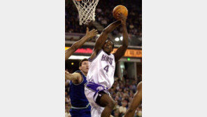 [NBA]빈스 카터, 2년연속 인기 '짱'