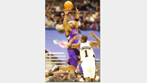 [NBA포토]＂제가 한점프 하죠＂