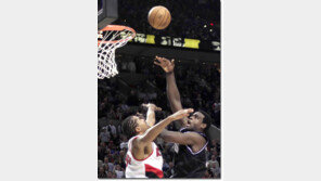 [NBA포토]'용호상박'