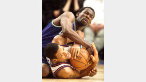 [NBA포토]'동상이몽'