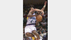 [NBA포토]＂이건 몰랐지 …＂