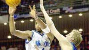 [NBA]올랜도 ＂PO 보인다＂…맥그래디 23점 댈러스격파