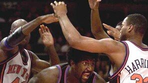 [NBA포토]＂노는 거 아니에요＂