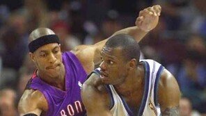 [NBA포토]＂어디로 패스할까＂