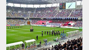 [축구/울산월드컵경기장 개장]＂세계축구계에 보석 선물＂