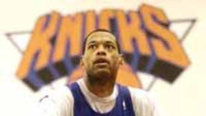 [NBA]캠비,정신적 충격 딛고 4차전 뛴다