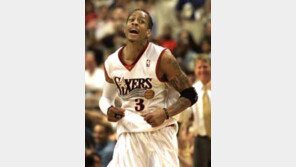 [NBA]아이버슨 '최단신 MVP' 굳혔다