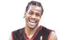 [NBA]아이버슨, 농구-미식축구로 고교때부터 두각