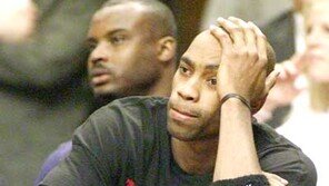 [NBA포토]날개접은 ‘에어 캐나다’