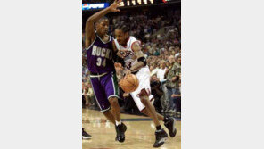 [NBA]필라델피아 1점차 환호 ＂1승만 더＂