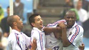 [축구/컨페더컵]프랑스팀, 20년투자로 ‘예술축구’ 꽃피웠다