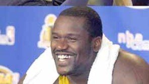 [NBA/10가지포인트]'삼각공격'대 '수비농구' 한판