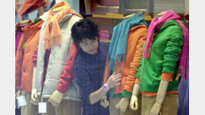 [패션 포토뉴스]'마네킹은 벌써 겨울'