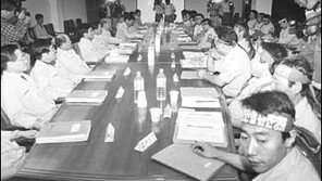 [인문사회]밖에서 본 정체성 ‘현대 한국사회 성격논쟁’