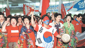 [2002월드컵 D-7]한국 첫 상대 폴란드가 왔다