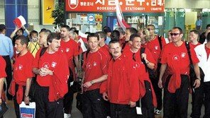 [2002월드컵 포토] 한국 첫 상대팀 폴란드 입국