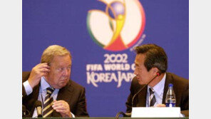 [2002월드컵]＂블래터 회장 부정이 FIFA 위기 초래＂