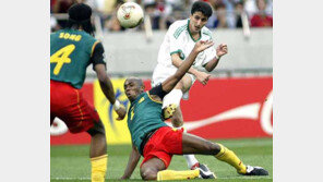 [2002월드컵 포토]“제발! 들어가라”