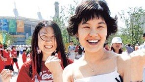 [스타일]월드컵과 태극패션…발랄한 거리속으로