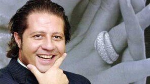 [스타일]다미아니社회장 ＂안정환 부부 '다미아니 커플'로 추대＂