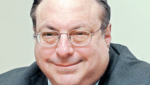 [스타일/메이크업] ＂한국인 피부 민감…수분공급 신경을＂