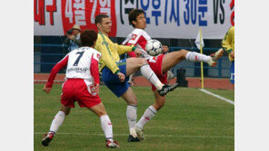 [축구 포토]＂따로 또 같이＂