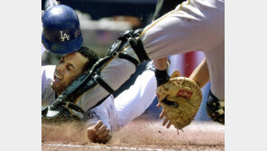 [MLB포토]‘이 한몸 다 바쳐…’