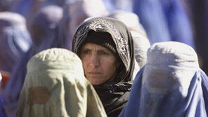 [인문사회]'다른 세상에서'…페미니즘, 백인여성의 전유물?