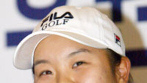 [골프]한희원 3년 30억…휠라와 재계약