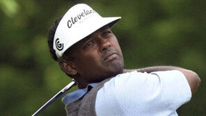 [골프]싱 ＂3경기 남았다＂…'연속 톱10' 12경기째