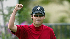 [골프]나상욱 “나도 깔끔 샷”…첫날 5언더 4타차 공동6위