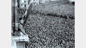 [인문사회]‘파시즘-열정과 광기의 정치혁명’